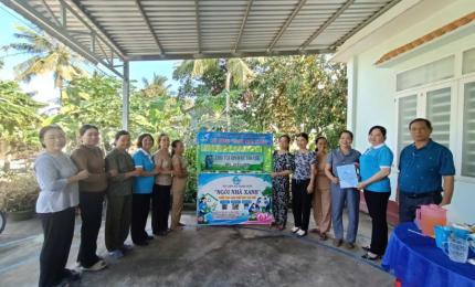 Thông tri số 01/TTr-MTTW-BTT ngày 30/6/2026 của Ban Thường trực Ủy ban Trung ương MTTQ Việt Nam hướng dẫn thực hiện Cuộc vận động “Toàn dân đoàn kết xây dựng nông thôn mới, đô thị văn minh” giai đoạn 2026 - 2031. Điểm đáng chú ý không chỉ nằm ở việc xác định những nội dung cần tiếp tục thực hiện, mà ở yêu cầu đổi mới phương thức: lấy người dân làm chủ thể, lấy khu dân cư làm địa bàn trọng tâm, gắn Cuộc vận động với phát triển kinh tế, nâng cao đời sống, bảo vệ môi trường, giữ gìn an ninh trật tự và phát huy